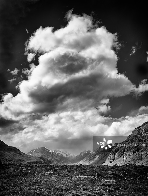 黑白色调的巴塔哥尼亚图片素材