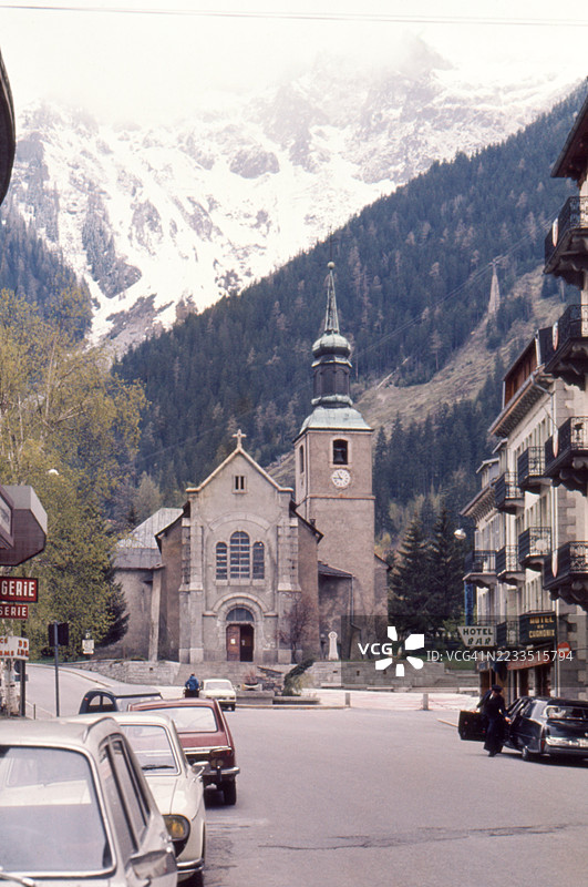 1975年法国霞慕尼圣米歇尔教堂和修道院的复古照片 - 法国霞慕尼图片素材