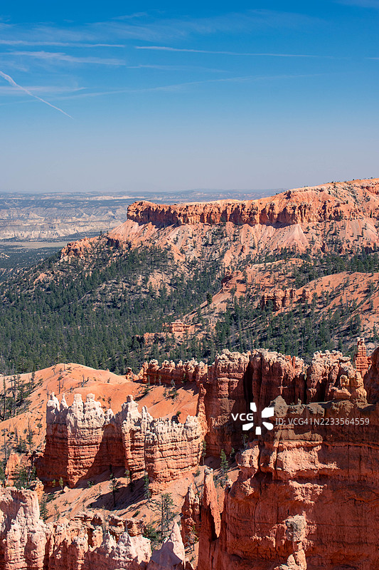 布莱斯峡谷国家公园岩石 formations的惊人鸟瞰图，埃斯卡兰特，美国图片素材