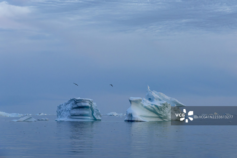 漂浮的冰山，迪斯科湾图片素材