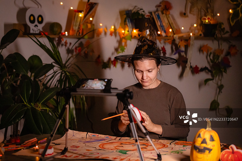 在线万圣节艺术课程图片素材