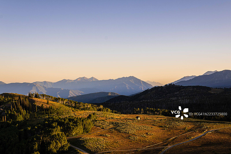 日落时分的壮丽山脉风景，布莱顿，美国图片素材