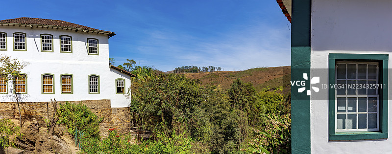 巴西米纳斯吉拉斯州奥鲁普雷图历史城市的典型建筑和建筑风格图片素材