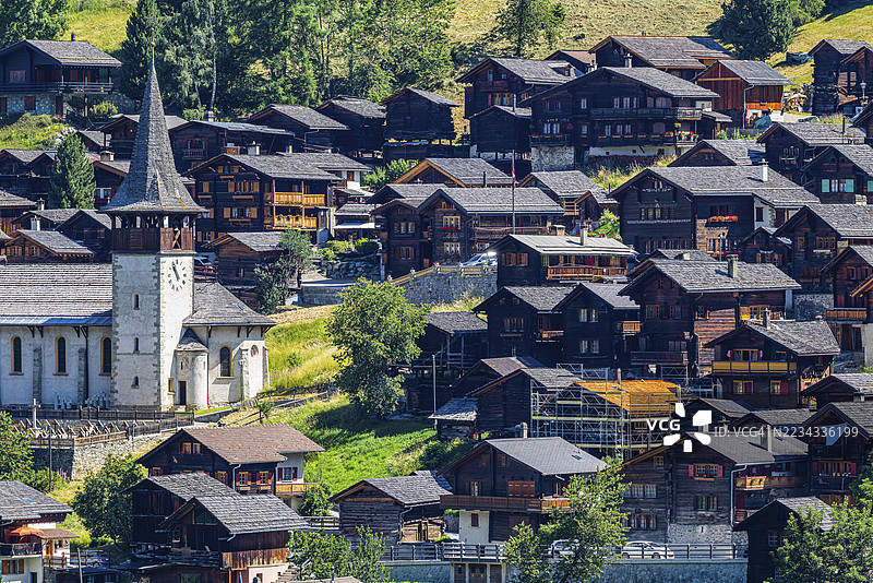 阿耶尔山村，圣安娜教堂，安尼维耶谷，瓦莱阿尔卑斯山，瓦莱州，瑞士图片素材