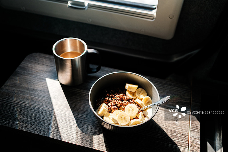 早餐谷物和咖啡图片素材