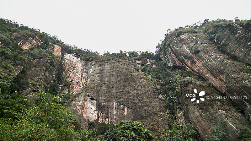西苏门答腊哈劳谷的墙壁低角度视图图片素材