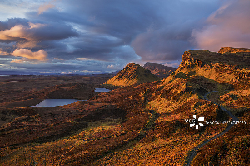 苏格兰斯凯岛的奎朗日出风景图片素材