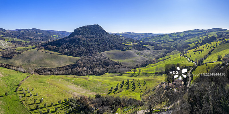 托斯卡纳，沃尔泰拉附近的风景图片素材