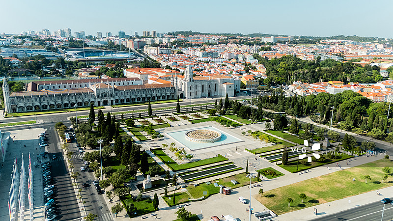 葡萄牙里斯本热罗尼莫斯修道院的鸟瞰图图片素材