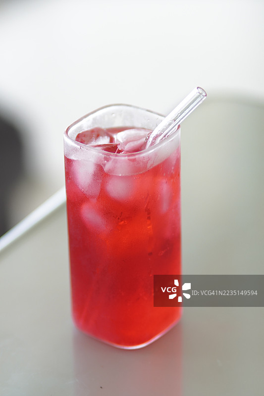冰镇红汽水图片素材