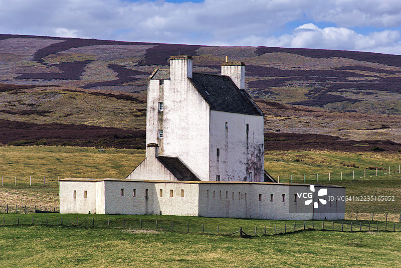 科尔加夫城堡，位于著名的A939“雪路”旁，连接科克桥和托敏图尔。位于苏格兰东北部的阿伯丁郡。图片素材