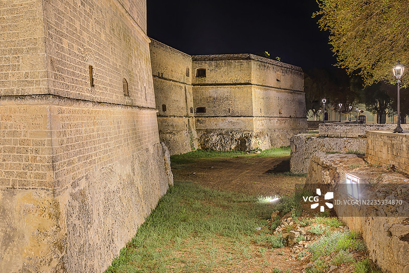 意大利普利亚州科佩尔蒂诺的城堡图片素材