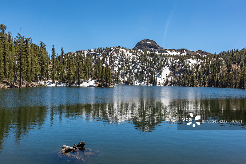 金尼湖和金尼水库，加利福尼亚州，美国图片素材