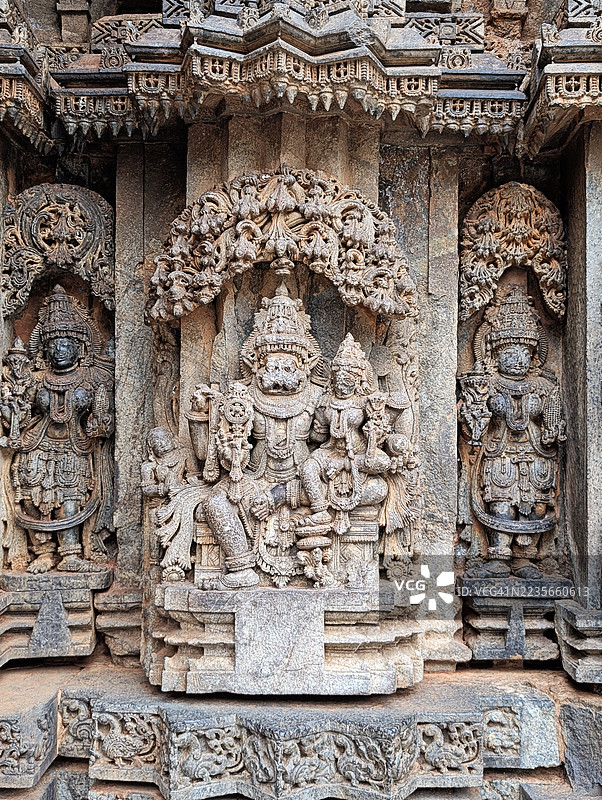 卡纳塔克邦霍伊萨拉王国的切纳卡萨瓦寺庙雕塑图片素材