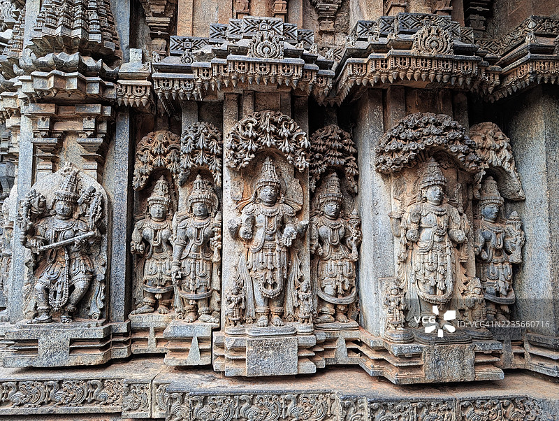 卡纳塔克邦霍伊萨拉王国的切纳卡萨瓦寺庙雕塑图片素材