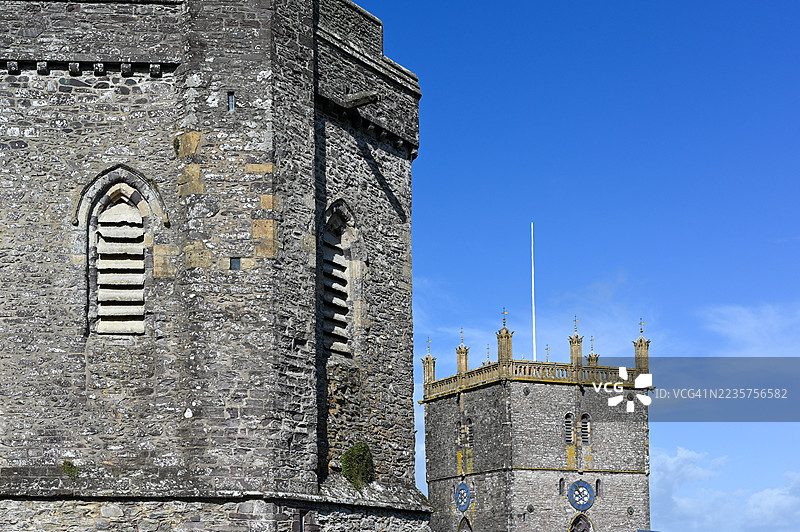 圣戴维兹教堂入口塔楼和尖塔图片素材