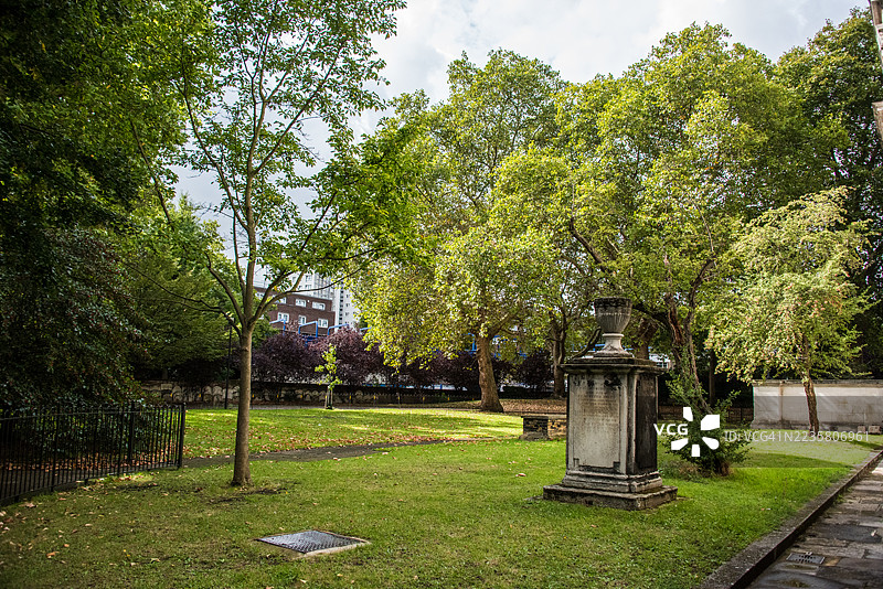 圣安妮教堂，莱姆豪斯墓地图片素材