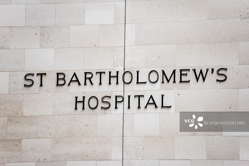 圣巴多罗买医院”字样，西斯密菲尔德，伦敦市图片素材