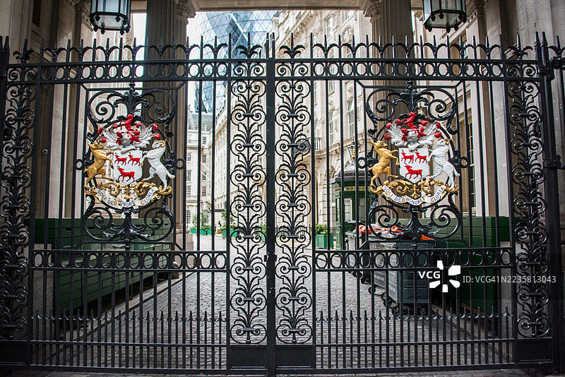 伦敦金融城毕晓普斯盖圣海伦斯广场入口图片素材