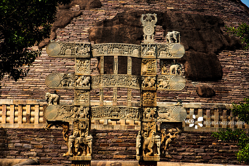 印度中央邦世界遗产地桑奇大佛塔入口处的细节图片素材