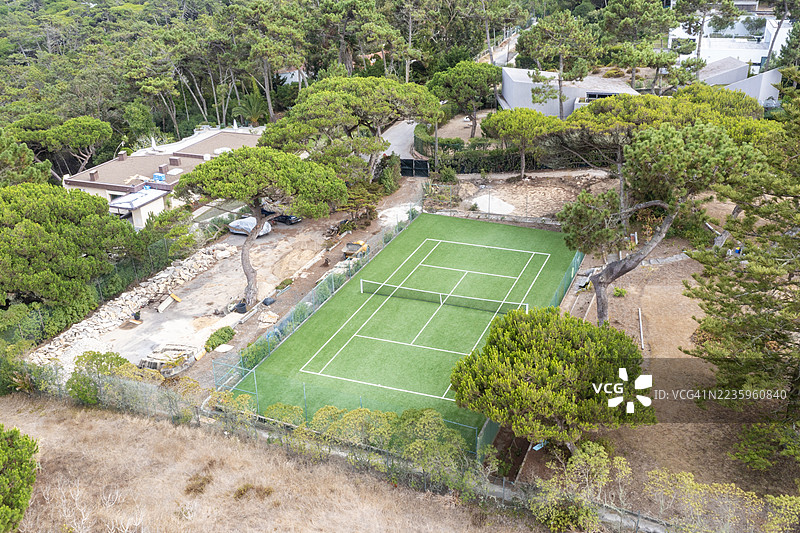 私人网球场的鸟瞰图图片素材