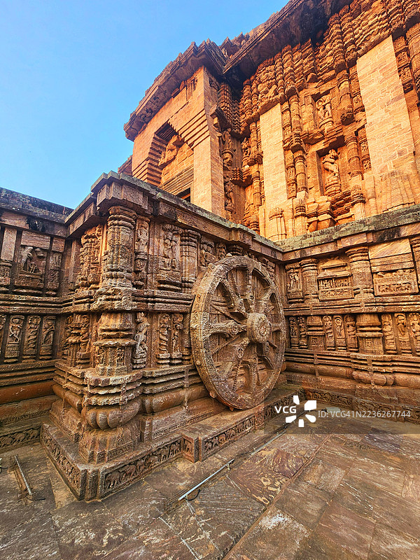 印度奥里萨邦阳光下的科纳克神庙图片素材