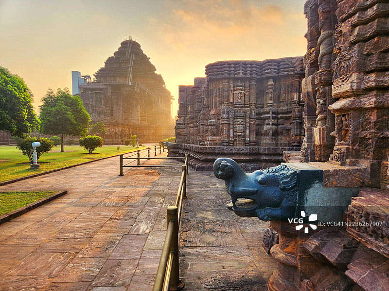 马卡尔动物与科纳克太阳神庙图片素材