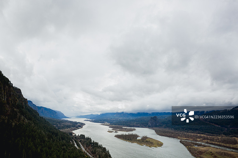 俯瞰哥伦比亚河峡谷，俄勒冈州图片素材