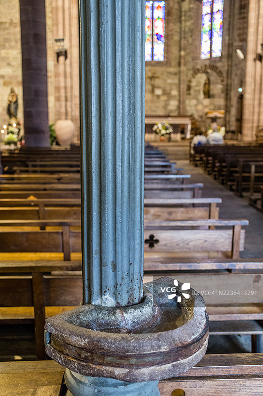 圣让皮耶德波尔圣母堂（Notre-Dame du Bout du Pont）教堂内部图片素材