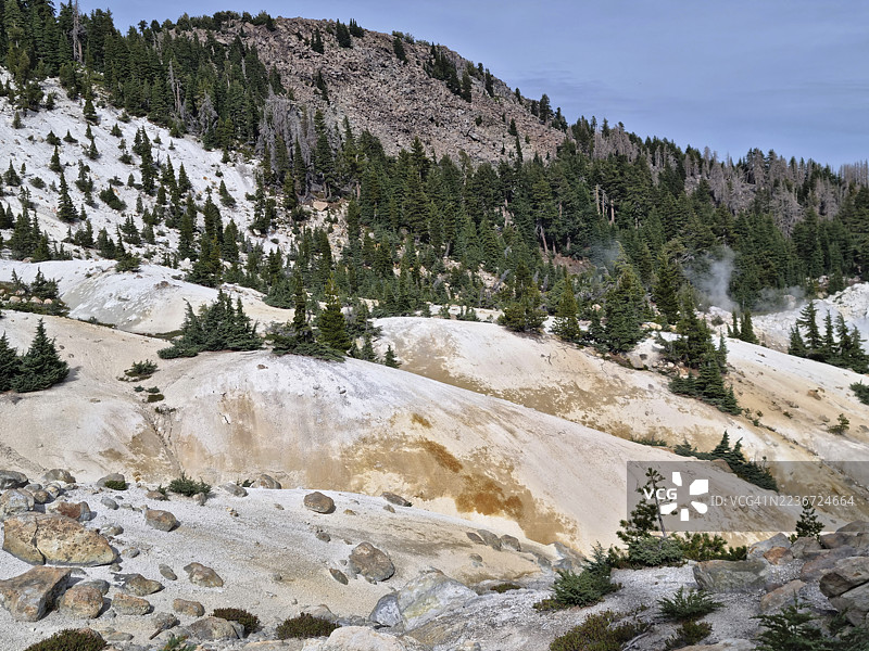 拉森火山国家公园的班帕斯地狱热泉区图片素材