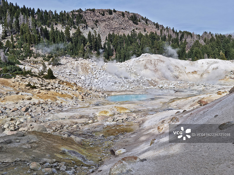 拉森火山国家公园的班帕斯地狱热泉区图片素材