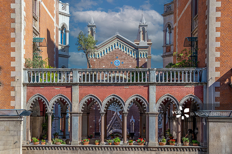 圣安东尼帕多瓦的哥特式优雅图片素材