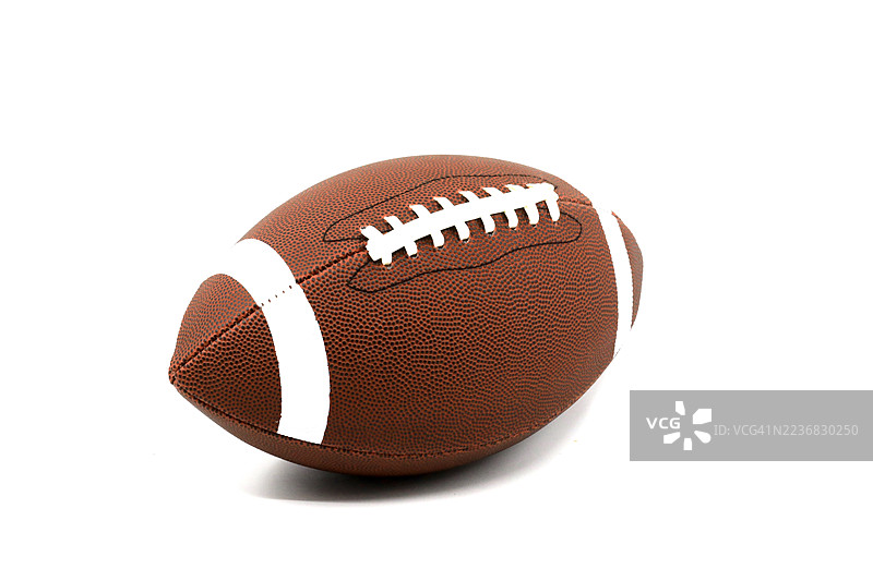 美式橄榄球比赛用球，孤立在白色背景上图片素材