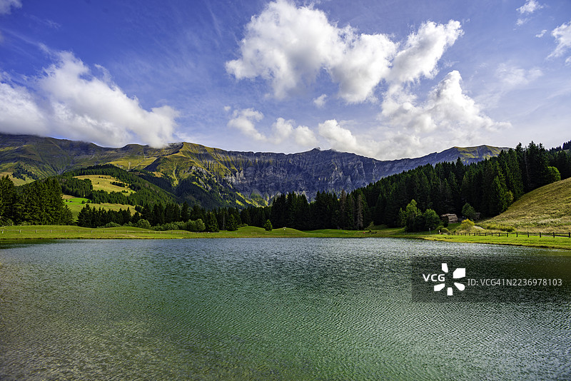 贾文湖图片素材