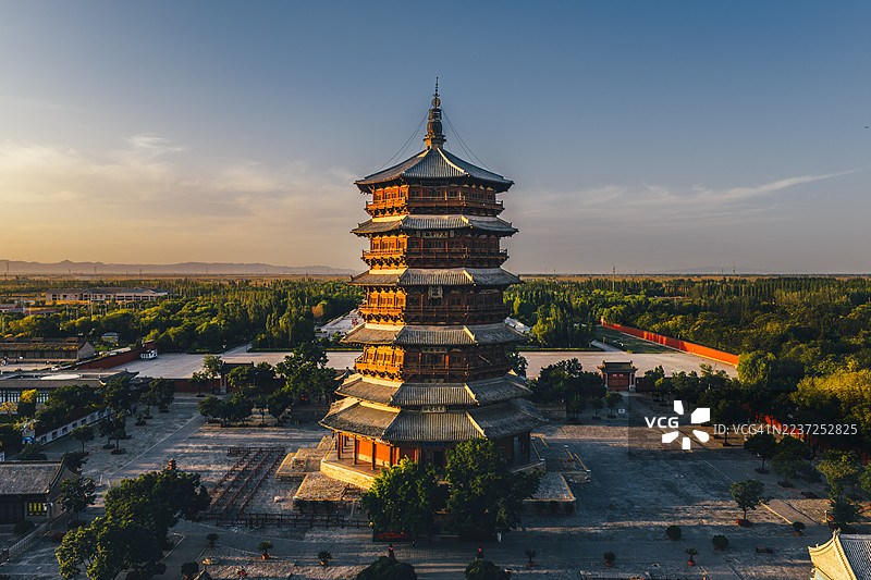中国山西应县木塔的金色时光景观图片素材
