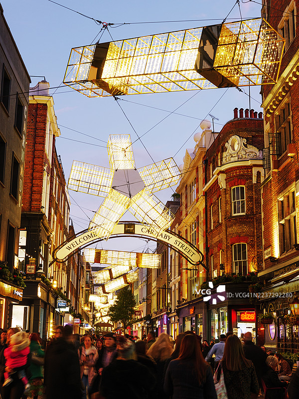 伦敦卡纳比街的圣诞节图片素材