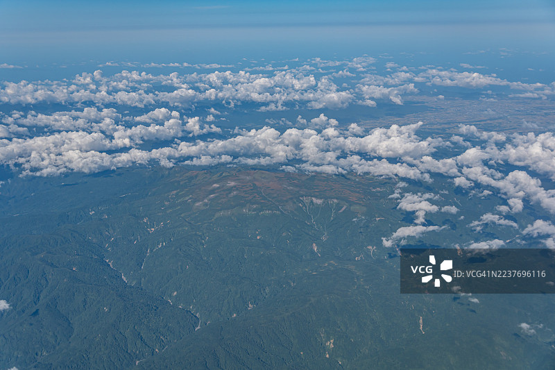 日本山形的月山航拍视角图片素材