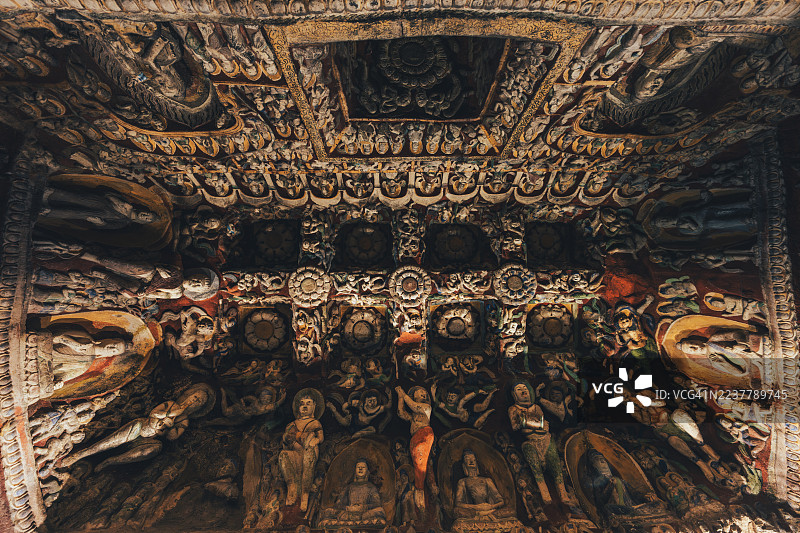 中国山西大同云冈石窟内部的精美雕刻图片素材