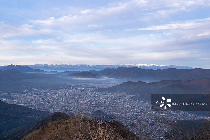 富士吉田市和富士河口湖町上空的地名赤石山脉（南阿尔卑斯山）图片素材
