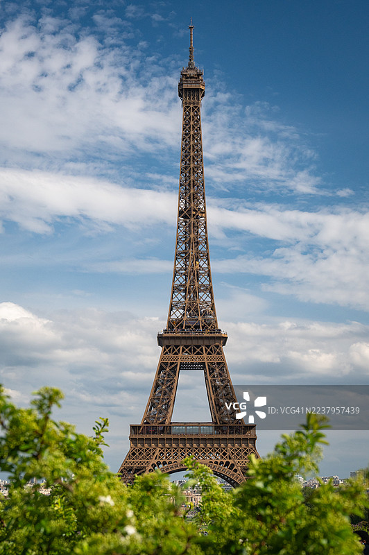 从特罗卡德罗广场看埃菲尔铁塔，法国巴黎图片素材