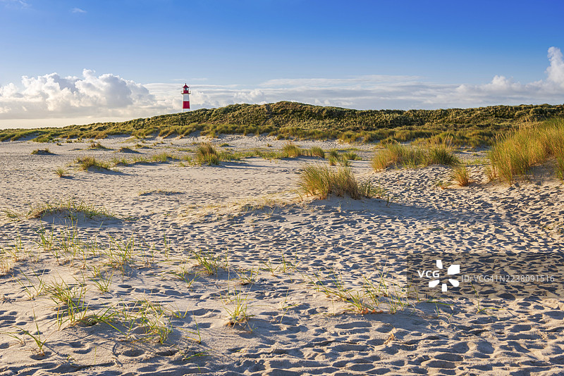 位于埃伦博根的利斯特灯塔，晨光，晨间氛围，沙丘，北海岛屿，叙尔特图片素材