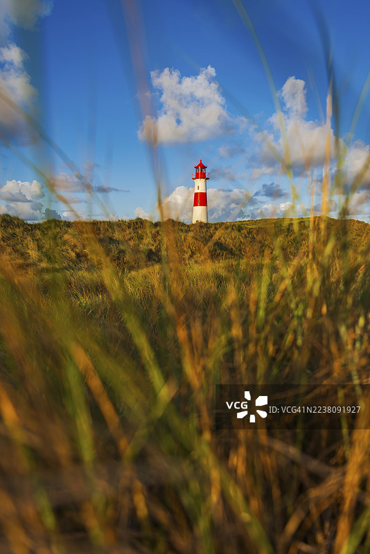 位于埃伦博根的莱斯特灯塔，晨光，晨雾，沙丘，北海岛屿，叙尔特图片素材