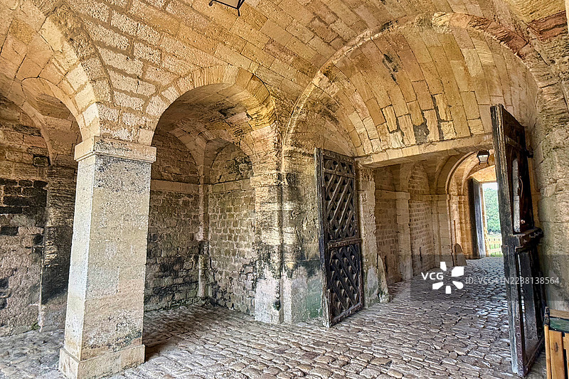 法国波尔多左岸的梅多克堡，连接大西洋与波尔多河口的水道图片素材