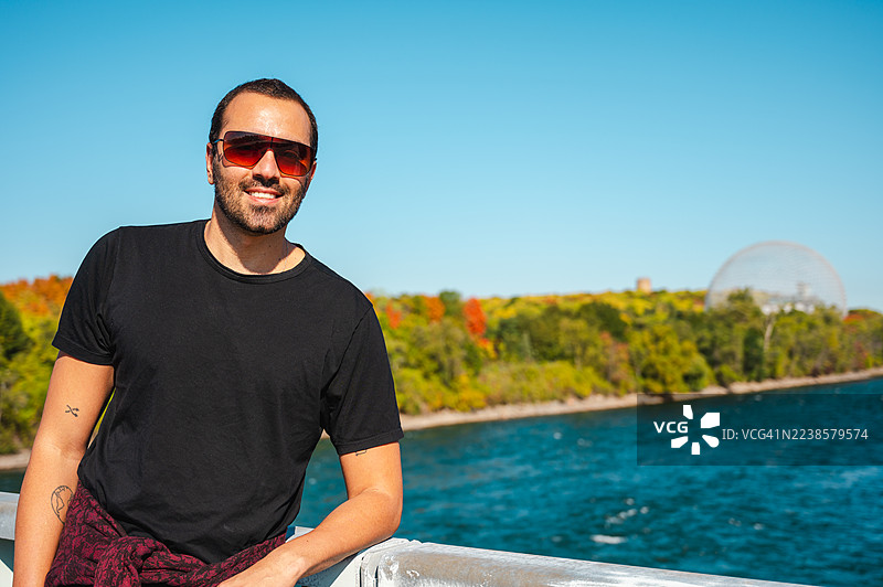 让·德雷波公园里的男人，蒙特利尔图片素材