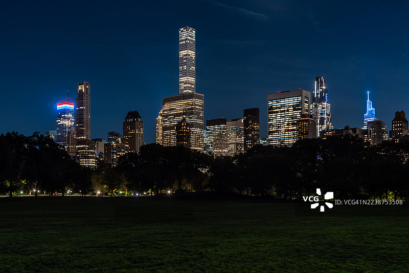 中央公园和曼哈顿中城天际线图片素材