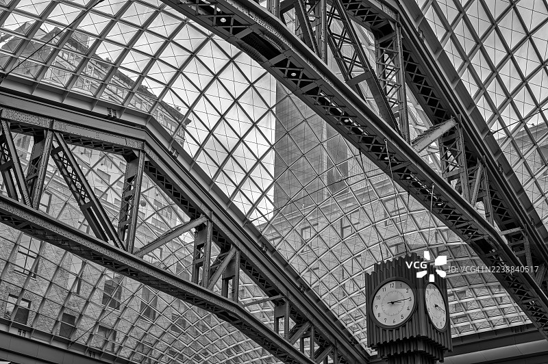 纽约宾夕法尼亚车站的莫伊尼汉火车大厅内部图片素材