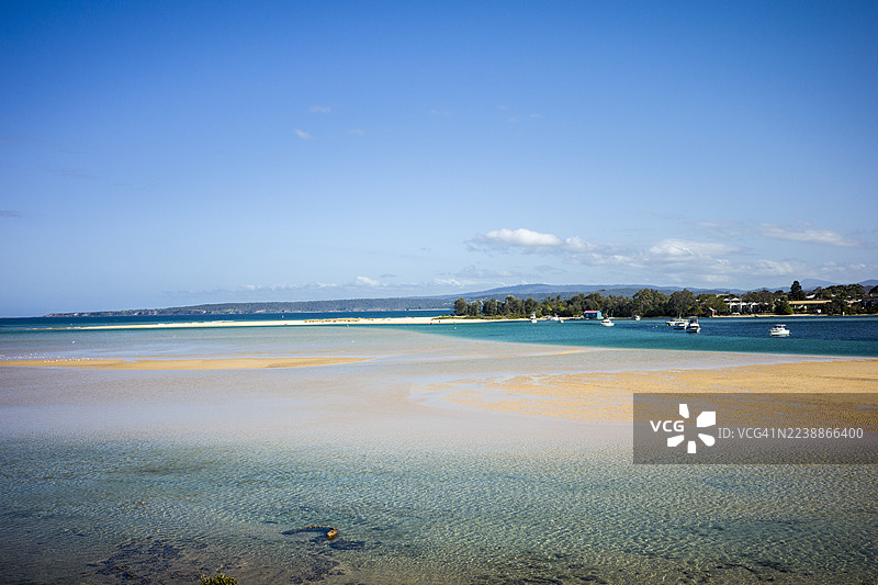 海滨天堂。新南威尔士州梅里姆布拉南海岸一处绝美的澳大利亚海滩。图片素材