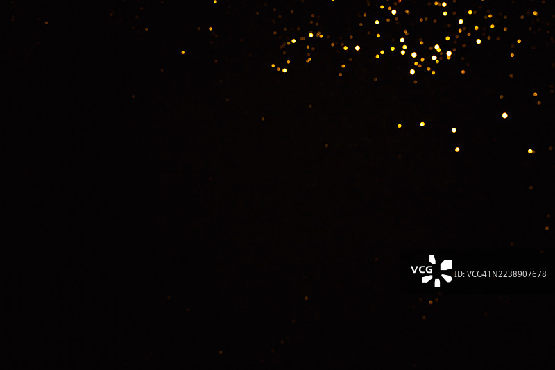 金色散景星座，留有大片负空间。图片素材