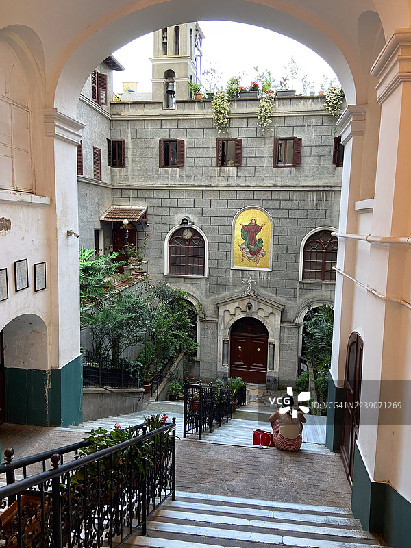 伊斯坦布尔圣玛丽德拉佩里斯教堂的庭院图片素材