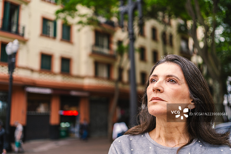 女性神经系统/阿尔茨海默病治疗之旅图片素材